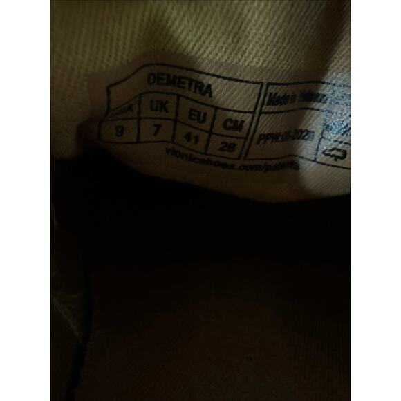 Vionic Women’s 9 M Demetra Slip-0n Leather Lightweight Sneaker Black Orthotic - Picture 8 of 8